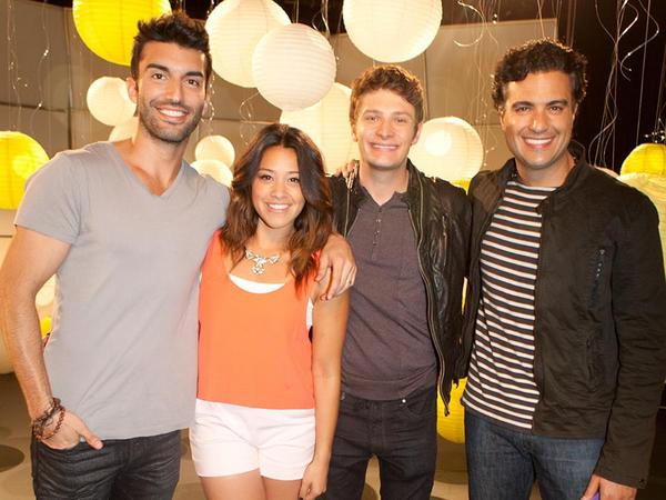 JaneTheVirginBR's tweet photo. Confira o novo trailer de #JaneTheVirgin [LEGENDADO].
Acesse: http://t.co/2GAJCDPtSQ http://t.co/KLu7cjMsOM