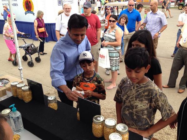 rivers618's tweet image. Another Potential Presidential Candidate visits our booth.. #IowaStateFair #13now #CastYourKernel