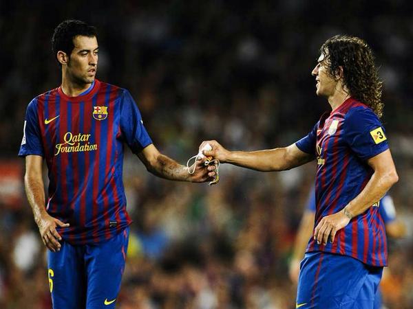 بوسكيتس فخور بحمل رقم بويول  goal.com/ar/news/1920/%…