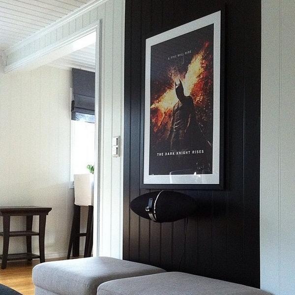 BowersWilkins's tweet photo. We like your style #zeppelinair @emphazia http://t.co/CvPJGMAIMi http://t.co/VkTxD3fkXu