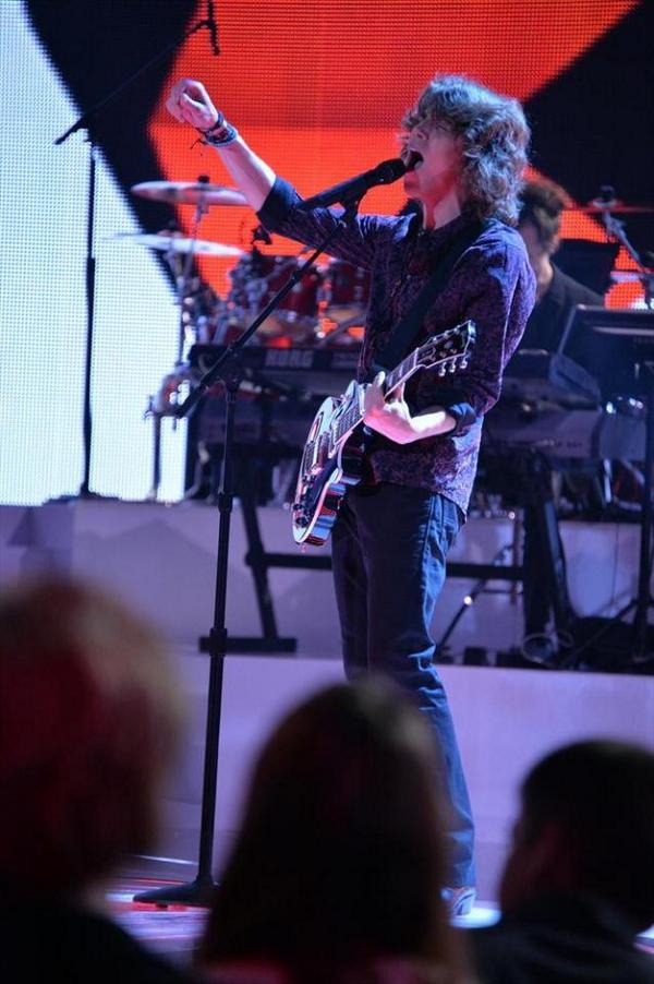 Live the music with #RisingStar on iTunes: smarturl.it/RisingStar and Spotify: smarturl.it/RSspotify