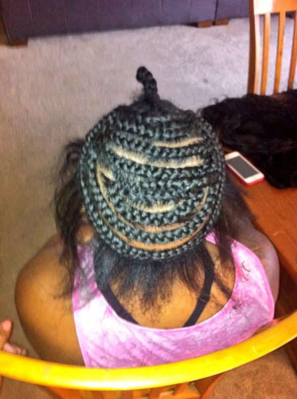 Laloveshair's tweet image. And currently .. Since I haven't posted any pictures 😌 #braidpattern #neat #middlepart #leaveout