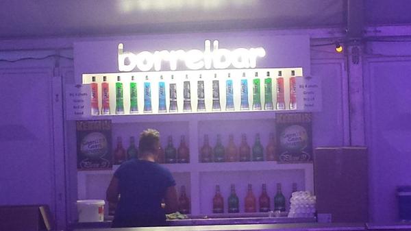 De.borreltjes staan al klaar. #kermis #Venhorst #partytime #plein31