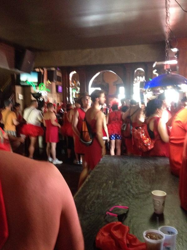 GoodFriendsNOLA's tweet photo. Red Dress @NOLARedDress http://t.co/k1ZvpwZbJe