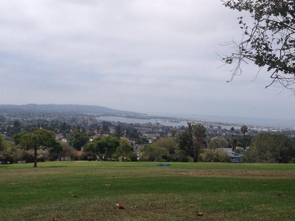 FelenaHanson's tweet photo. Happy Intl Coworking day! Wrapping up #coworkingweeksd with a fun community BBQ! http://t.co/xcanM3gcR1