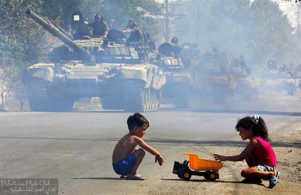 Mozilla16's tweet photo. BREAKING: 2 Palestinians causing mayhem with dump truck.  @IsraelDefenseFo on the way. @georgegalloway #gaza http://t.co/LSCBSkRz3N