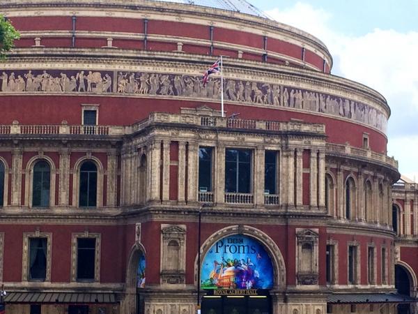 DrYaraSanchez's tweet image. Enjoying the #BBCProms2014 @RoyalAlbertHall @vladnekrasov