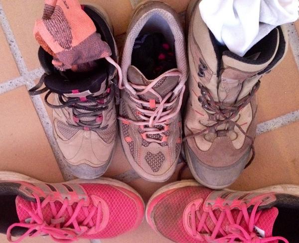 vidal_carm's tweet photo. Reto superado!! 21 km en montaña,10 horas andando, Mulhacen subido y bajado!! 😀@eva_mape @laury_rm @theonlyonegsg http://t.co/UoEdp9G4gj