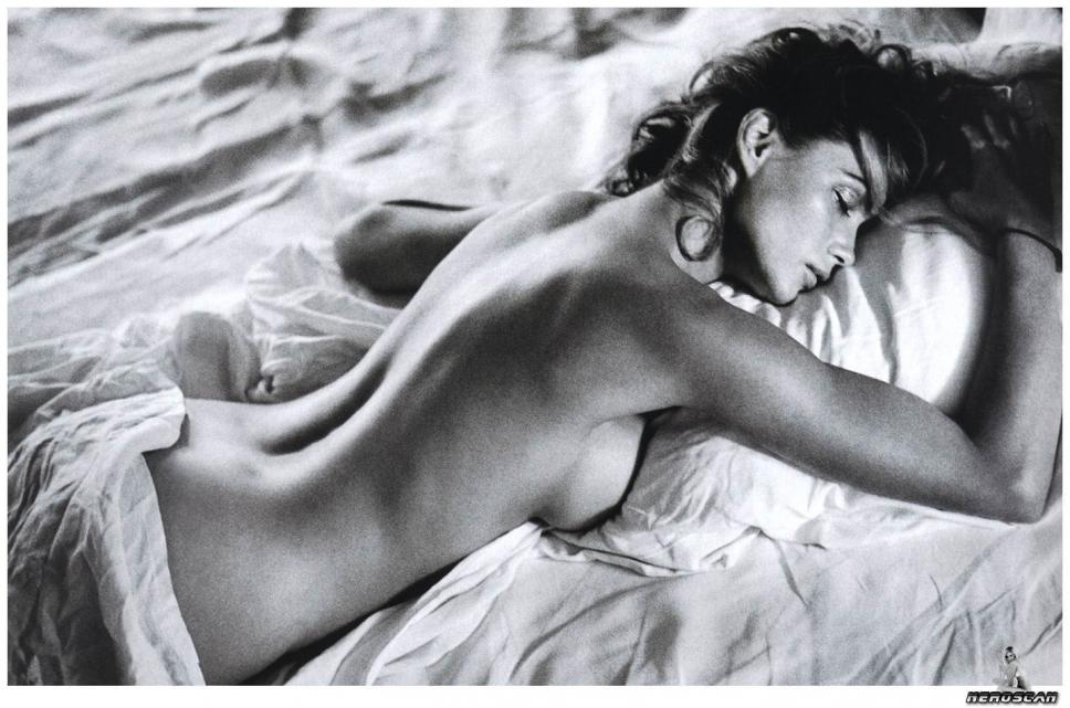 Happy Birthday to actress Emmanuelle Béart! 