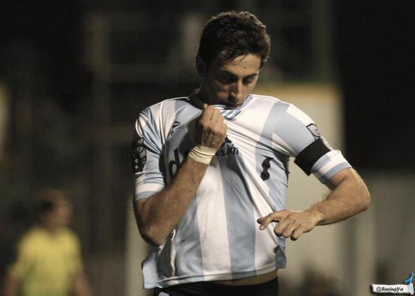 LaAcade's tweet photo. Fotón. "El Príncipe" Diego Alberto Milito. http://t.co/cP5zjMcXWV