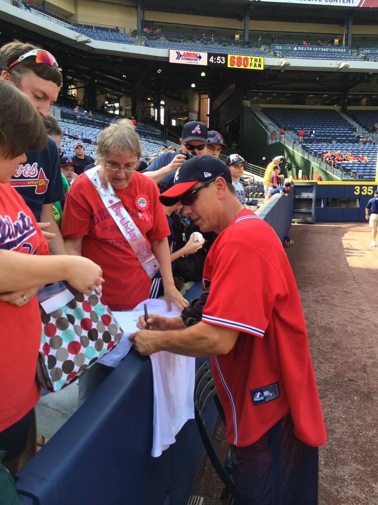 Atlanta Braves on X: Steve Avery making a fan's day before the