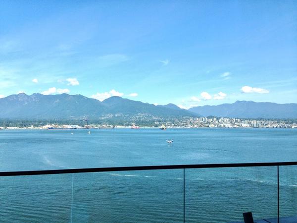 Stinathemovie's tweet photo. The view at #SIGGRAPH2014 is absolutely amazing! We can't wait for it to start. Our first talk is on Monday at 12:00 http://t.co/MuKedmI9Tq