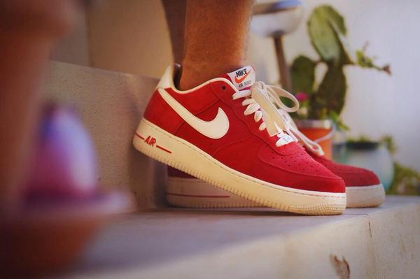 welove_sneakers's tweet photo. Nike Air Force 1 Low Blazer Pack http://t.co/9kSvdjZve0