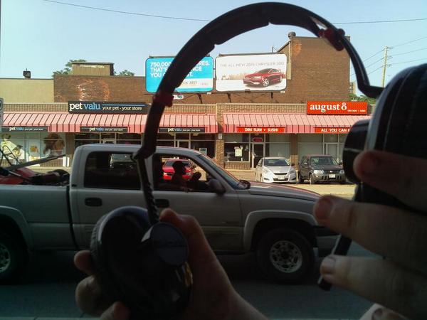 OpenCrawl's tweet photo. Come to #OpenCrawl at the @SonicUnyon building! Join me in supporting #HamOnt talent, like the great @stielcity! http://t.co/C4wkyzvva8
