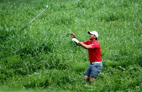 TaylorMadeGolf's tweet image. Our aerodynamics testing is extensive, but doubt we've done the 15yd "chuck across the creek" test! #TourPreferred