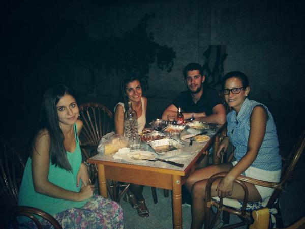 RocioGamm's tweet photo. Reencuentro pisero jajajajajaja 😁😁😁 @cimorillo @aguilarsanchez7 @BerraMorillo http://t.co/d1aG0q9aW0