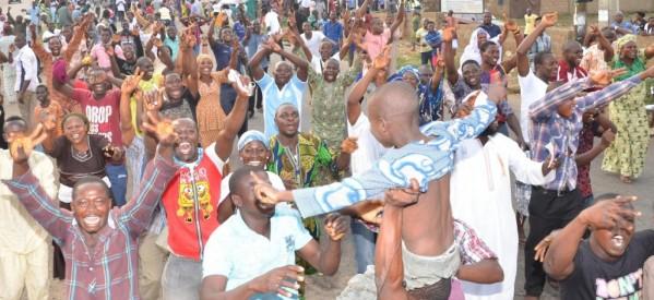 MrAbuSidiq's tweet photo. Osun Election: Jubilation Erupts as Aregbesola Coasts Home to ... - http://t.co/aCWKUJsRtC http://t.co/JQ1MyjefWk