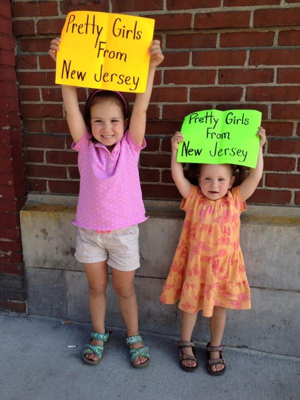 NJ love for <a href="/theavettbros/">The Avett Brothers</a> ! Enjoy the show!