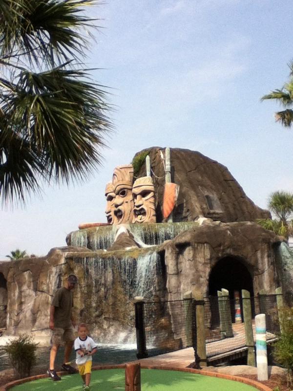 justinallen919's tweet photo. Man... I wish I was still there. http://t.co/jcsChWtzzx