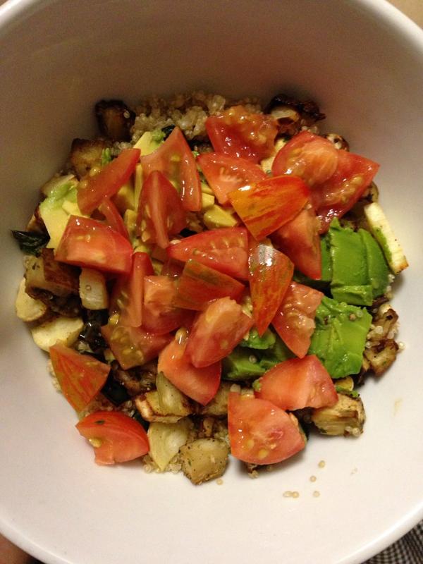 Tiff_eats's tweet photo. Roasted parsnip, brussel sprouts, eggplant and pasilla pepper over quinoa, topped with fresh avocado and tomato! Yum! http://t.co/4gYWuIcZK9