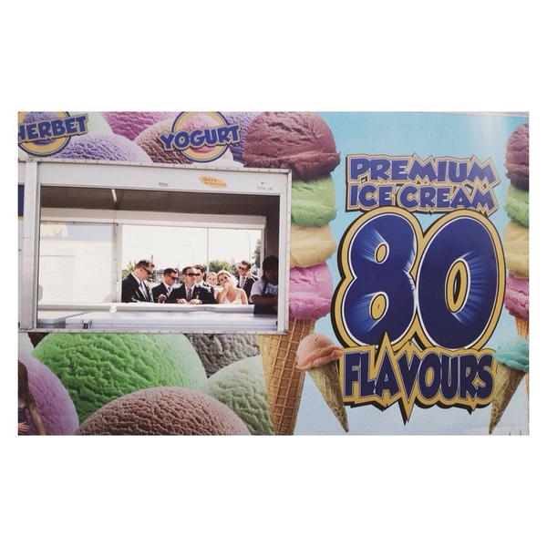 Pit stop at the <a href="/80FlavoursYEG/">80 Flavours IceCream</a> today with the wedding party!! Had the Apple Pie, HIGHLY recommend it!