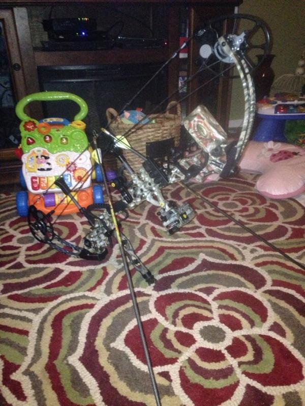 GMikulik's tweet image. My new chill x!!! @Mathews_Archery #smokinfast