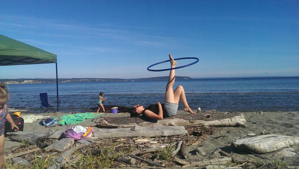 jbelveal's tweet photo. #hooping #40daysofflow http://t.co/N3xWjzNYKN