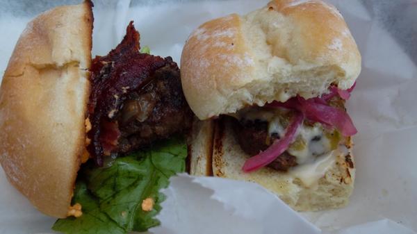 AkronEats's tweet image. Akron's Annual Hamburger Festival - sliders from @GreenMachineFT, sampler $10/4 - continues on Sunday!