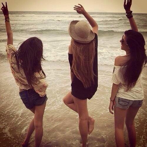 1dCrea's tweet photo. まだ始めたばかりなのでフォロワーさん増やしたいです💘😊

#海外好きな人RT
#洋楽好きな人RT
#海外ドラマ好きな人RT
#おしゃれ好きな人RT 
#RTした人全員フォローする 

follow返してくれたらとてもうれしいです💕💎 http://t.co/q5BS0Fjxka