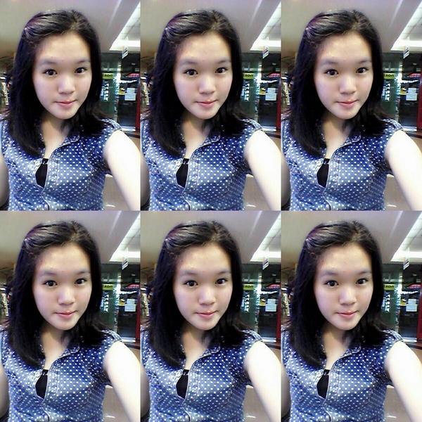 ChangC23's tweet photo. Abis gereja nihh hihihi http://t.co/c18aDEfYw7