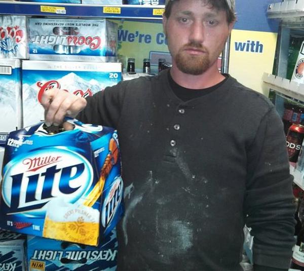 Josh_Farley84's tweet photo. @MillerLite This looks like it will be a great start to my evening! #ItsMillerTime http://t.co/YPG1P7FiUG