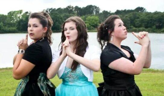 morganazazula's tweet image. #SendbackSunday 7th grade formal...what even.