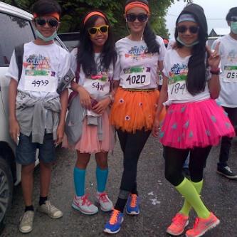 ystellara's tweet photo. #PALUColorRun http://t.co/uuFNB7GCGU