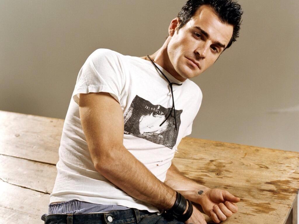 Happy birthday to the gorgeous sweet amazing Justin Theroux          love u so much    
