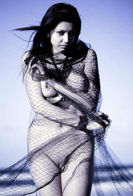 Watch doodhwali's leaked NSFW photo on TwXstars