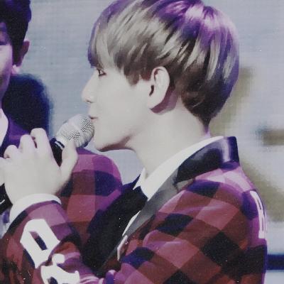 exo___cy_'s tweet photo. 사랑은 눈으로 보지 않고 마음으로 보는 거지

@HH__E  근데 의도치 않게 사진은 눈으로 보고 있네 뭐 아무튼 사랑해 ㅋㅋ http://t.co/5Pxy4lFtk0