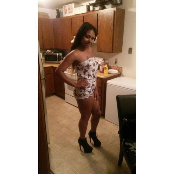 Ladyy_Chief's tweet photo. Turn up was too real last night
#Stripclubflow http://t.co/wgSbIiyPjL