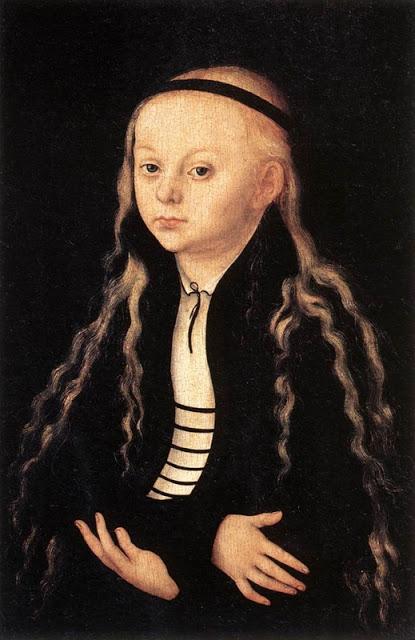 Elsa was unhappy with her extensions, but thanked and paid the hairdresser before posting a negative Yelp review.