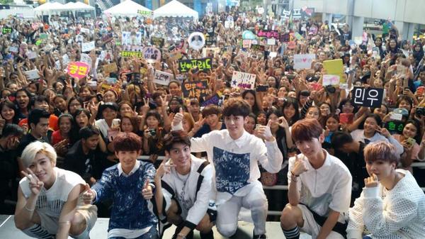 G_BoyFriend's tweet photo. [B.F광민] 태국에서의 공식일정이 끝났네요! 너무 행복한 시간이였습니다! MILLION THANKS TO BESTFRIEND &amp; MBK GROUP♡ http://t.co/kk7yThQjeN