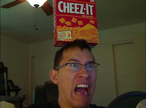 TheMarkiplier's tweet photo. WHO WANTS CHEEZ-IT PEOPLE >:] .3. *derp* http://t.co/N8J0h9DTQJ