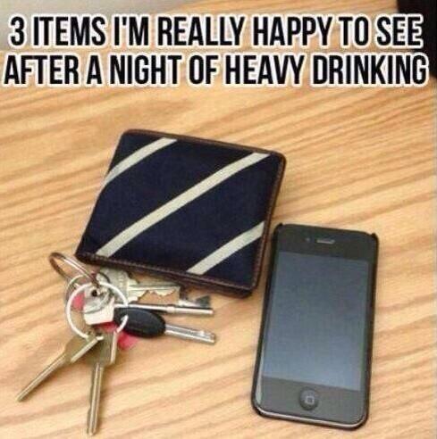 MejoresTwits's tweet image. 3 cosas que te ponen muy feliz de ver, después de una noche de beber