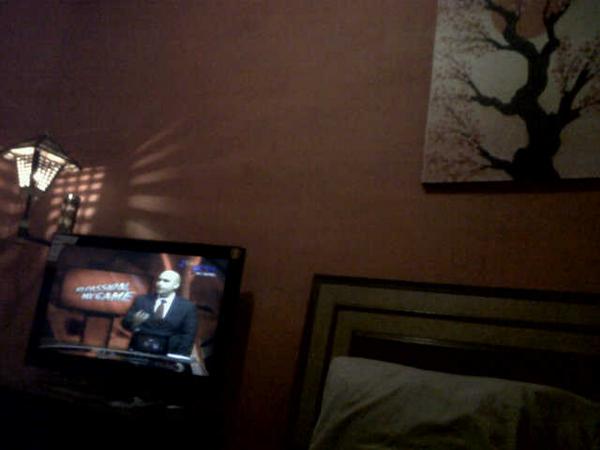 odixshaker's tweet photo. Di kamar 4x4 lepas lelahh setel tv nonton bolaa ,*(´0`ƪ) http://t.co/Qy1J8ip6bJ