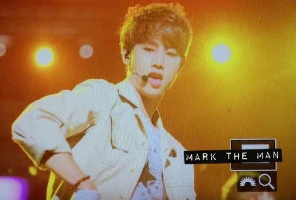 marktheman_com's tweet photo. 140810 JYPN IN SEOUL DAY-2 #마크 #GOT7 #Mark @mtuan93 멋쟁이!!! http://t.co/hVn3Y0cbTs