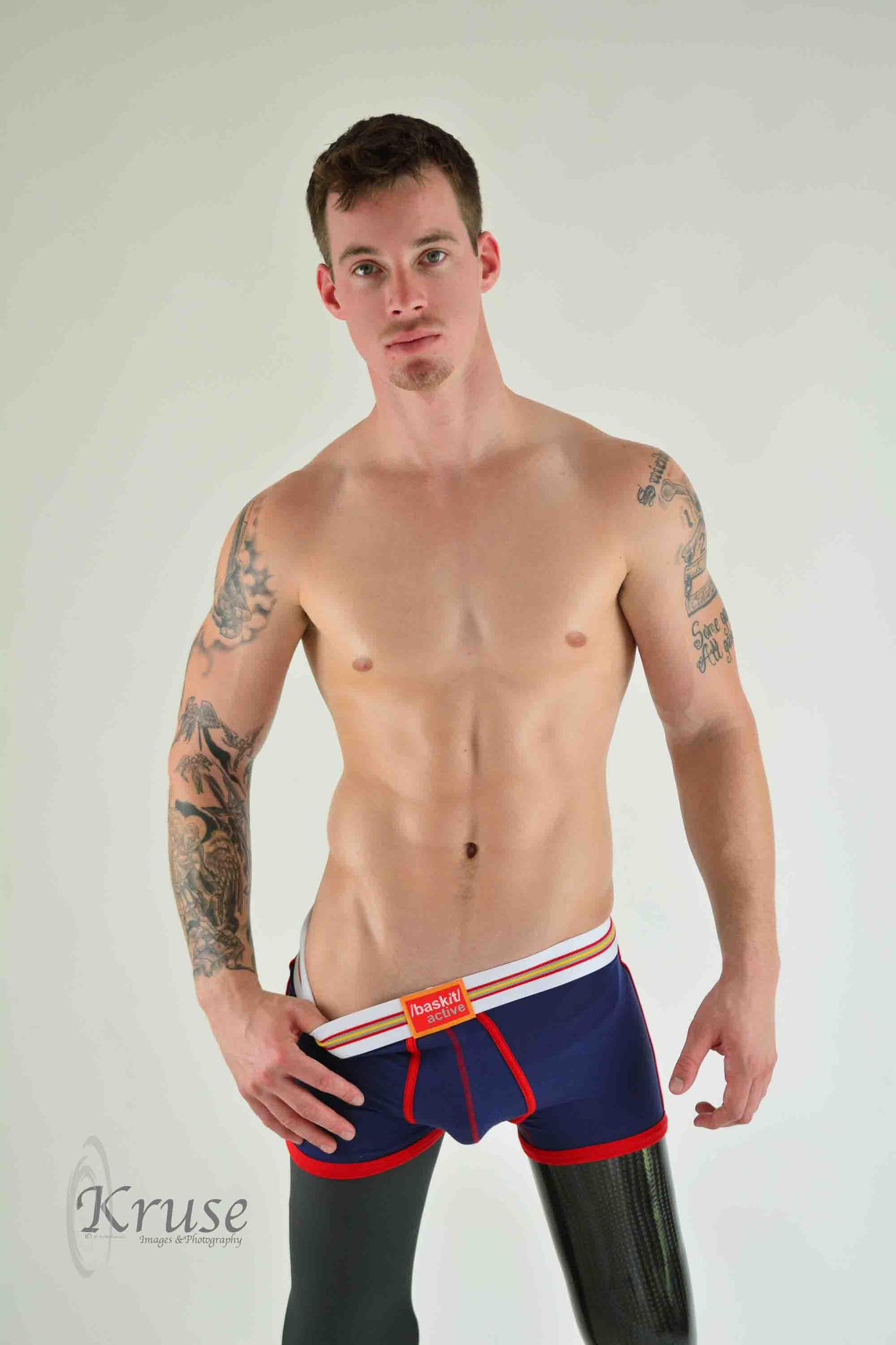 BurqRrhCcAEfq0v.jpg:large