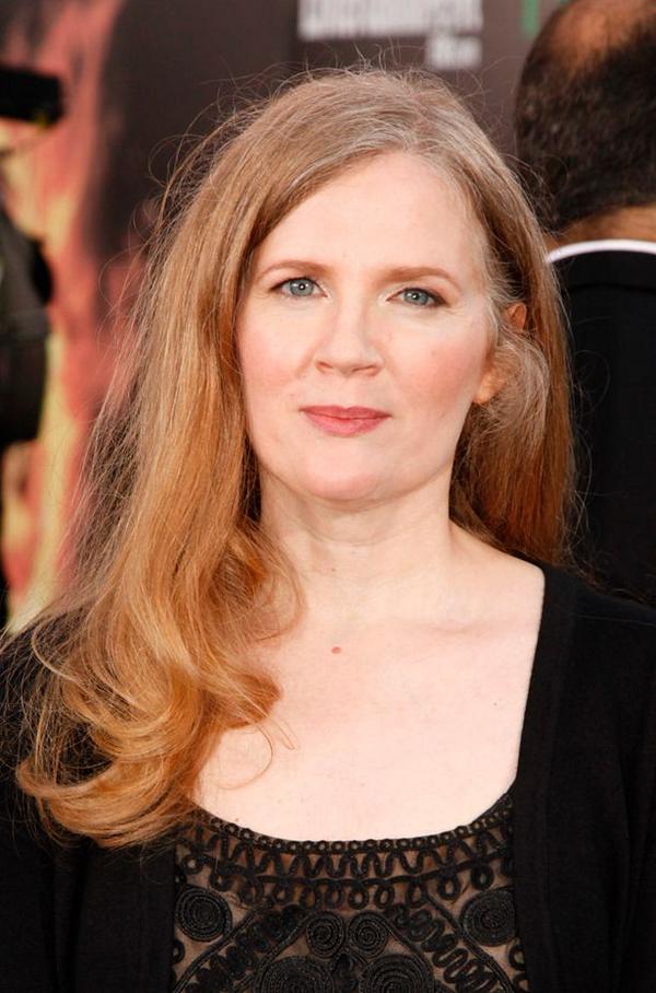 HungerGamesPhil's tweet image. Happy birthday Suzanne Collins!Thank you for being the spark that enlightened not only our minds but also our hearts.