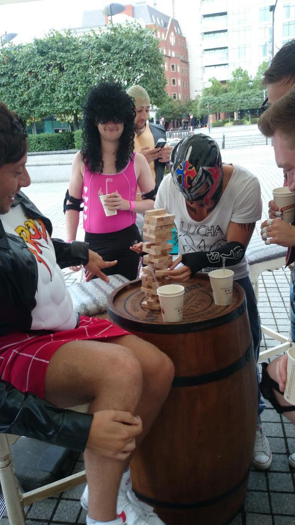 jolarter's tweet image. Intense jenga #joloveswrestlers @rumsummer2014 #helostit #itfellover