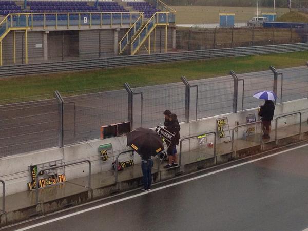 FEtechnology's tweet image. The rain started again. There is a good chance that we will not race today?