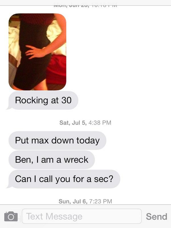 CrazytextfromEX's tweet photo. Max is a dumb dog we shared over 6 years ago.
#textsfromex #exgirlfriends #crazy http://t.co/HW57BWG3SV