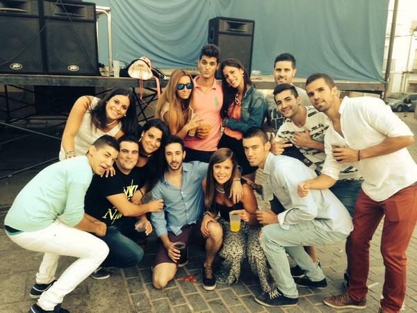 sandrammo25's tweet photo. Que buen recuerdo me llevo!!grandisimo finde!@IsabelSueroM @ElenaSuero @San2408 @marimarmendezb #zarzademontanchez http://t.co/kASKBCvGLu