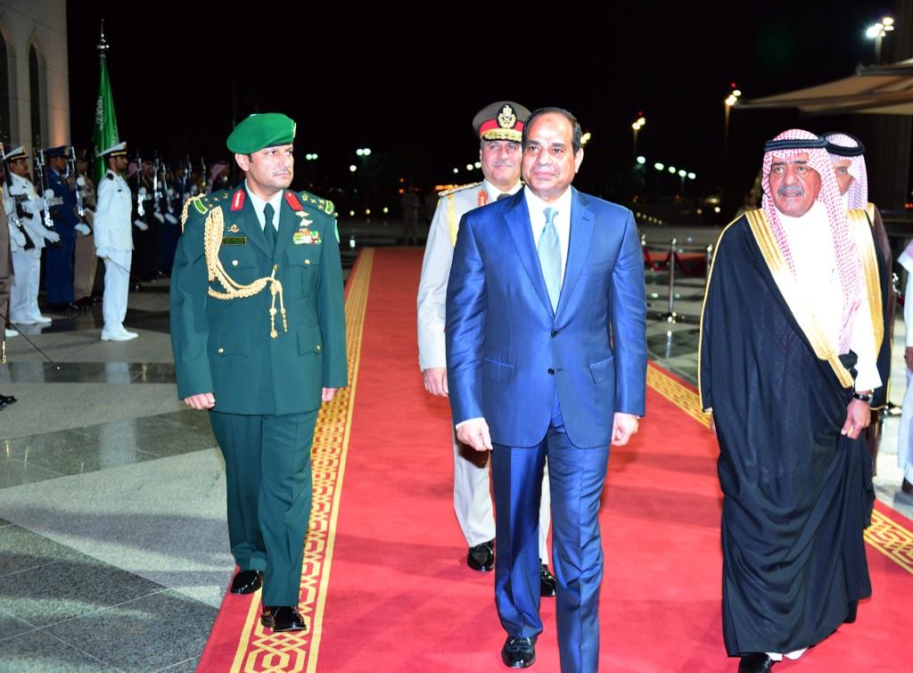تغطية لرحلة الرئيس المصري الي السعوديه و روسيا Bus5bmrCUAE60Jw